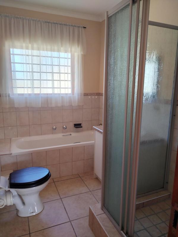 To Let 3 Bedroom Property for Rent in Sandbaai Western Cape